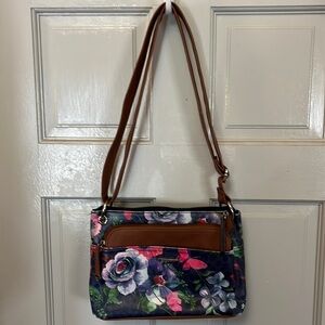 Rossetti flowered  bag 8 x 11 in ches